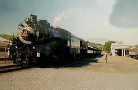 Abfahrbereiter Zug im September 1996