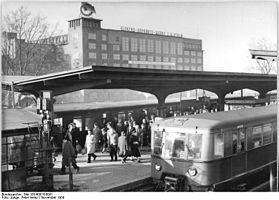 S-Bahnhof Treptower Park im November 1958