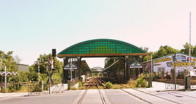 Der Torbogen des S-Bahnhofes Buckower Chaussee