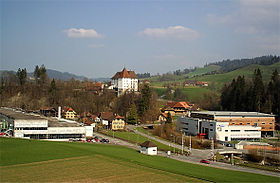 Sumiswald: Schloss und Kultur- und Sportzentrum