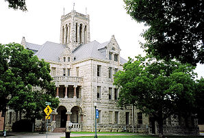 Comal County Courthouse (1898 erbaut), gelistet im NRHP mit der Nr. 76002017[1]