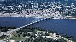 Burlington mit der Great River Bridge
