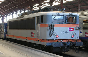 Die BB 25594 im Bahnhof Strasbourg.