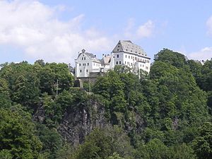 Burg Wolkenstein über dem Zschopautal von Südwesten