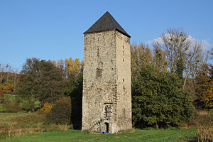 Hauptturm der ehemaligen Burganlage