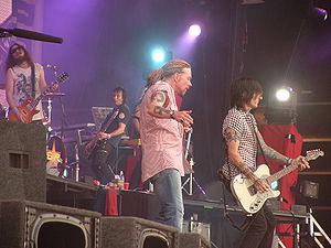Guns N' Roses (Finck, Stinson, Rose, Fortus) live beim Download-Festival (9.–11. Juni 2006)