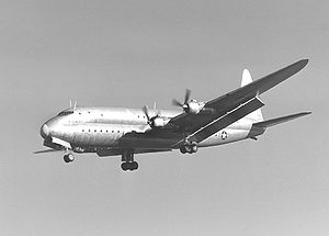 Lockheed R6V-1 im Flug