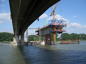  Neue Nibelungenbrücke Worms