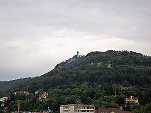 Schlossfelsen mit Schlossbergturm