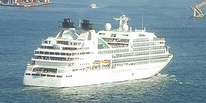 Die Seabourn Odyssey verlässt den Hafen von Istanbul