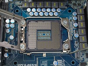 Socket LGA 1366 open R7309468 wp.jpg