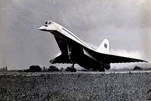 Erster Tu-144-Prototyp beim Start in Berlin-Schönefeld