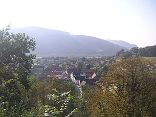 Blick vom Kirchberg auf dem Ort, Richtung Süden.