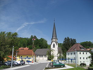 Dietach: Ortszentrum mit Pfarrkirche