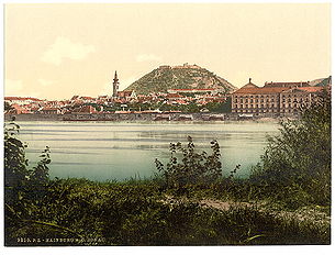 Blick auf Hainburg an der Donau um 1900