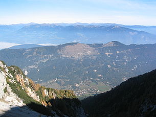 Bad Bleiberg vom Dobratsch aus gesehen