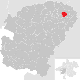 Lage der Gemeinde Pitzenberg im Bezirk  Vöcklabruck (anklickbare Karte)