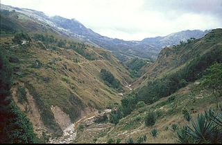 Berglandschaft auf dem Weg nach Suai