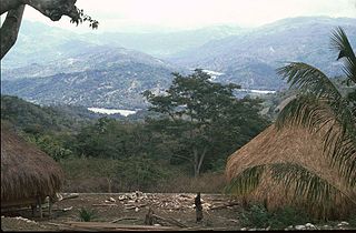 Landschaft zwischen Balibo und Maliana.jpg