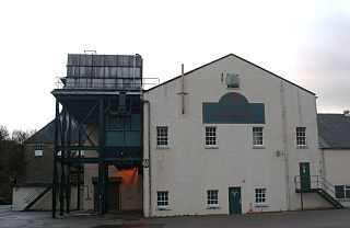 Strathmill Distillery - geograph.org.uk - 1070412.jpg
