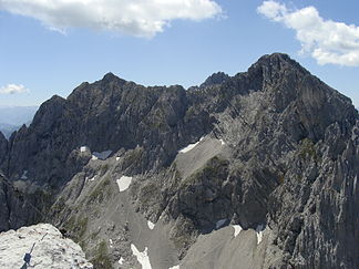 Vordere (links) und Hintere Karlspitze (rechts) - Blick vom Gipfel der Hinteren Goinger Halt (im Hintergrund Ellmauer Halt)