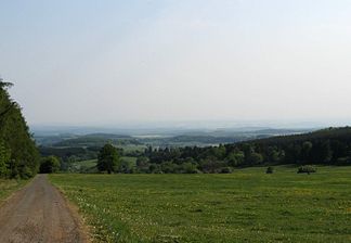 Blick vom Gipfel des Knotens über den Lahnwesterwald