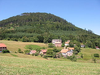 Climont, Weiler und Berg