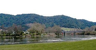 Hakarimata Range, im Vordergrund der Waikato River