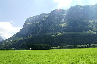 Nordflanke der Kanisfluh, Blick von Hirschau