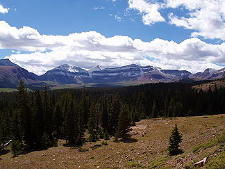 Kings Peak und Henry's Fork Basin zeigen die typische Landschaftsform in den Uinta Mountains