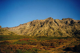 Monte Cinto von der Ercuhütte (Refuge de l'Ercu, 1.667 m), von Südost aus gesehen.