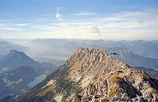 Die Hackenköpfe in der Mitte des Grates, am Ende links der Scheffauer. Blick von Osten von der Kopfkraxe (2178 m)