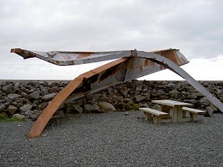 Reste der 1996 zerstörten Brücke auf dem Skeiðarársandur