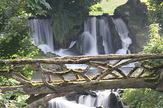 Wasserfall nahe Le Vast