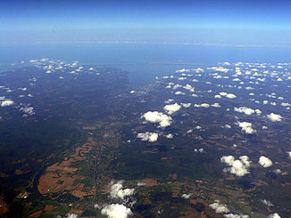 Chehalis River Valley (links), Grays Harbor (Bildmitte) und Satsop River Valley (Bildvordergrund)