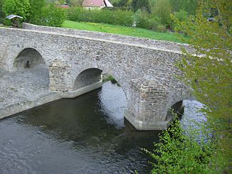 Freiberger Mulde in Conradsdorf mit Brücke von 1501
