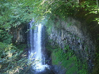 Wasserfall bei Égliseneuve-d’Entraigues
