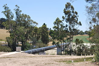 Pipeline über den Yea River bei Glenburn