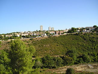 Das Mosson-Tal, im Hintergrund: Juvignac