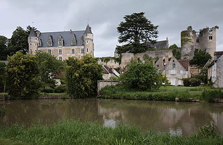 Der Fluss vor dem Schloss Montrésor