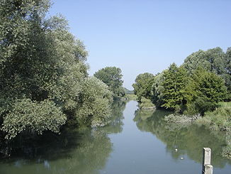 Der Fluss bei La Ferrière-sur-Risle