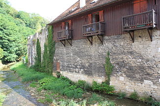 Der Fluss in Salins-les-Bains