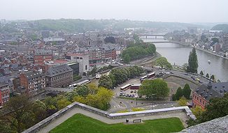 Mündung der Sambre (links) in die Maas in Namur