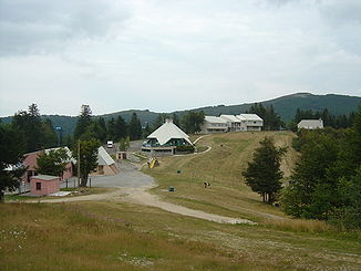 Die Skistation La Croix de Bauzon im Quellgebiet des Lignon