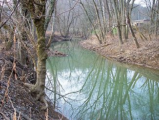 Der Sunday Creek bei Glouster, Ohio