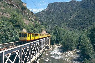 Der Gelbe Zug überquert die Têt