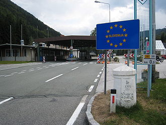 Grenzstation am Wurzenpass im September 2008. Kontrollen finden hier aufgrund des Schengener Abkommens nicht mehr statt.