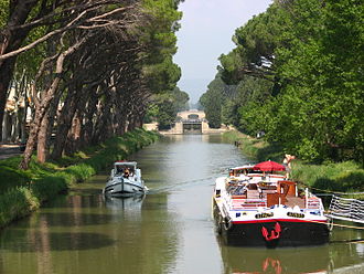 Der Kanal nahe Sallèles-d’Aude