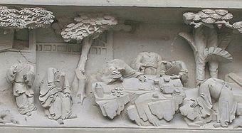 Während der Kulturrevolution beschädigter Figurenfries des Gartenhauses eines reichen kaiserlichen Beamten in Suzhou, China