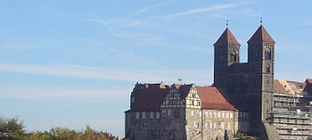 Quedlinburg Schloss Pano.jpg